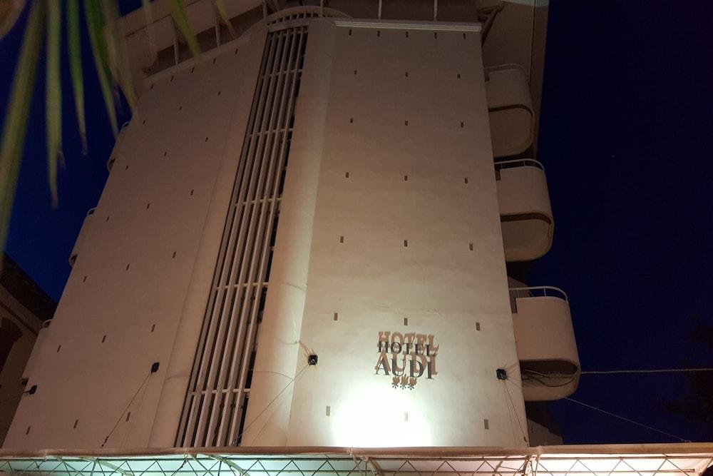 רימיני Hotel Audi Frontemare מראה חיצוני תמונה