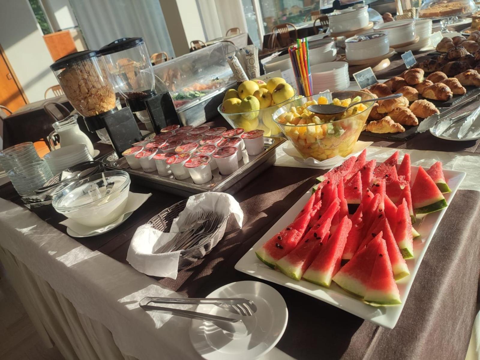 רימיני Hotel Audi Frontemare מראה חיצוני תמונה