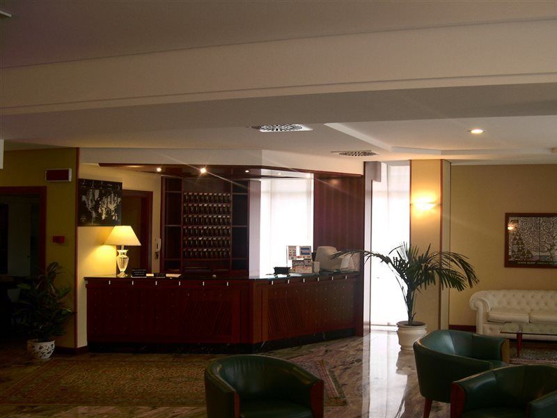 רימיני Hotel Audi Frontemare מראה חיצוני תמונה